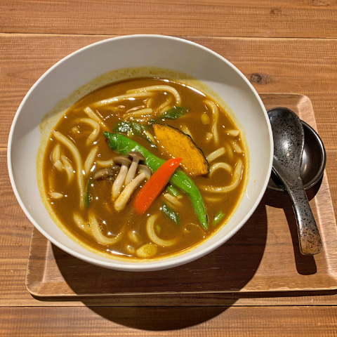 カレーうどん（⽩ご飯付）
